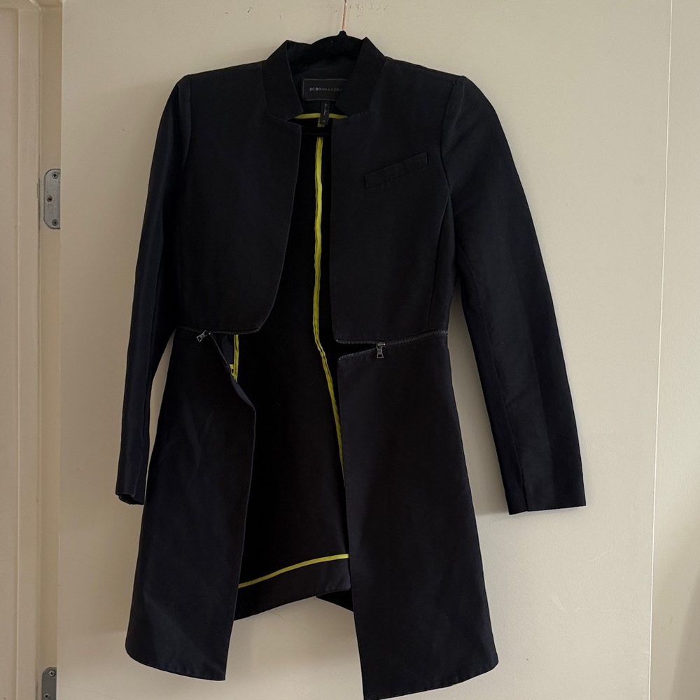 BCBG RUNWAY long blazer with zipper detail